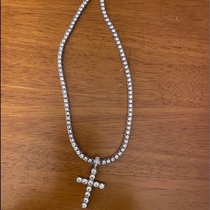 18 inch white gold/cz with cross unisex